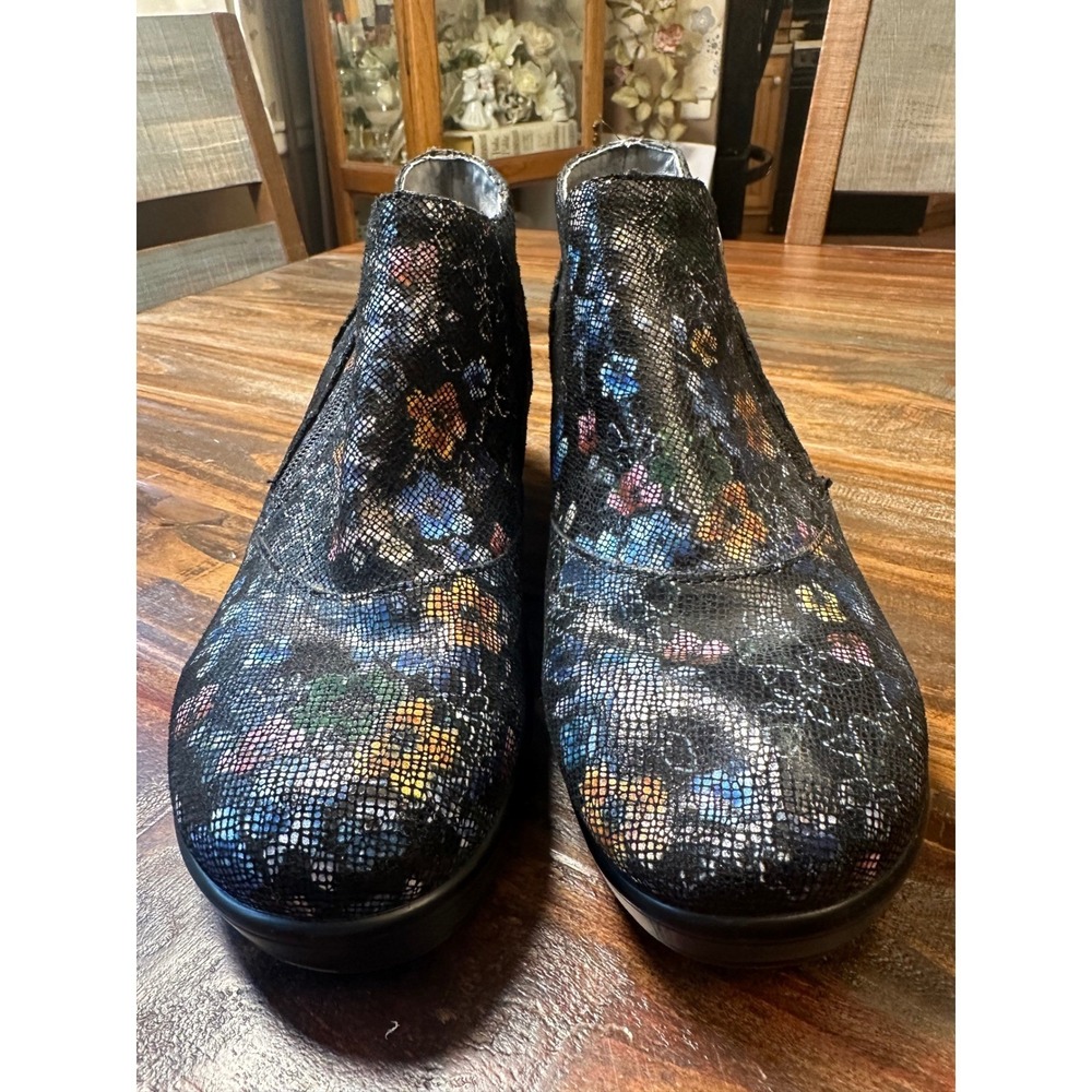Alegria‎ Hannah Black Floral Leather Ankle Boots HAN-446 US 9.5 Womens Bootiea
